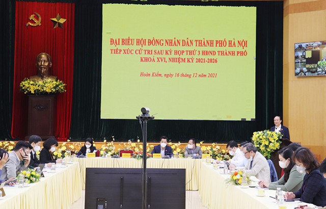 Chủ tịch HĐND Thành phố Nguyễn Ngọc Tuấn tiếp xúc cử tri quận Hoàn Kiếm